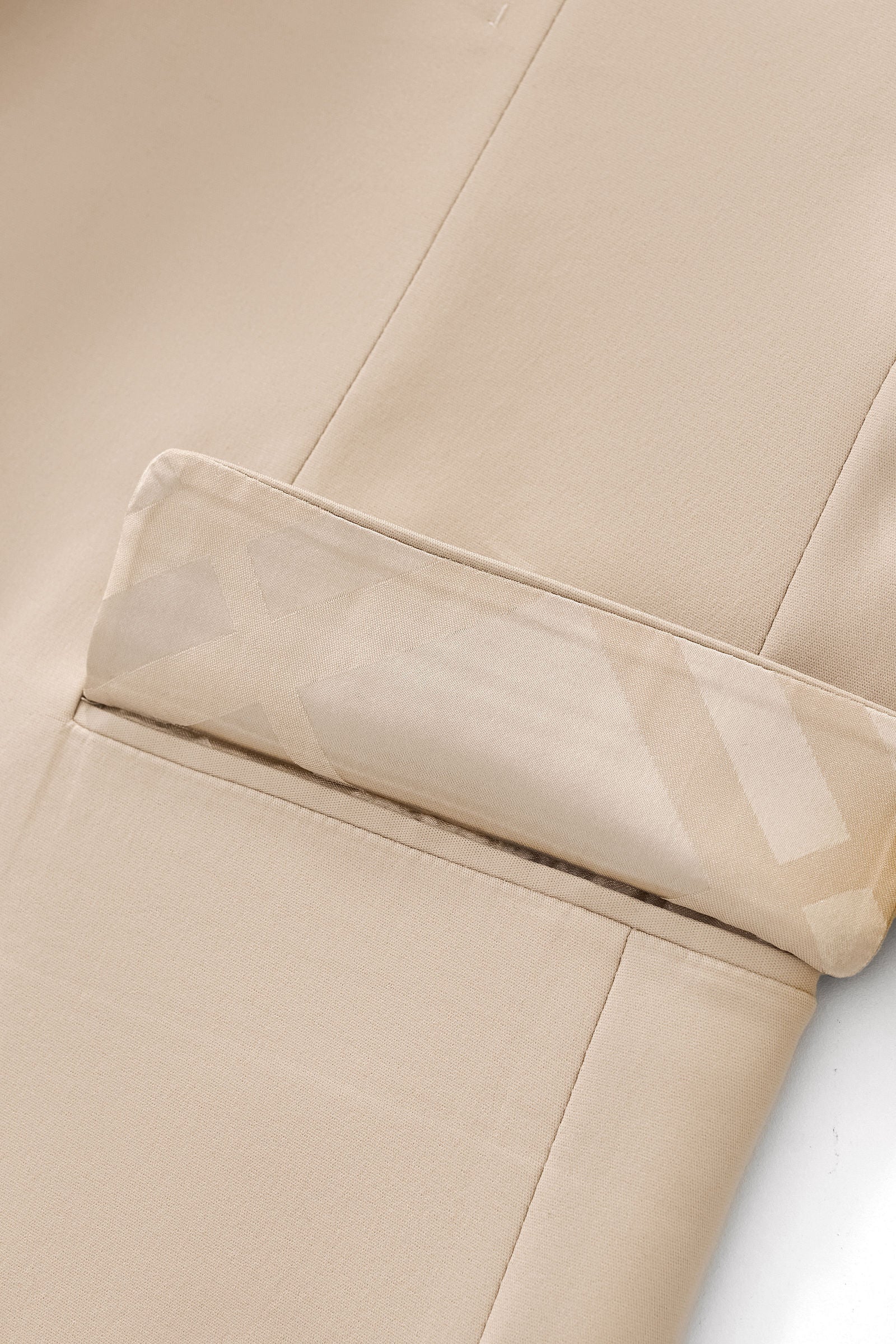 ESSENCE SIGNATURE SUIT KHAKI - Image 11