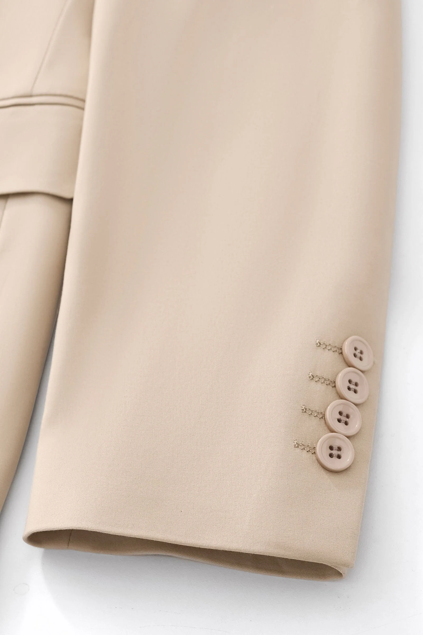 ESSENCE SIGNATURE SUIT KHAKI - Image 12