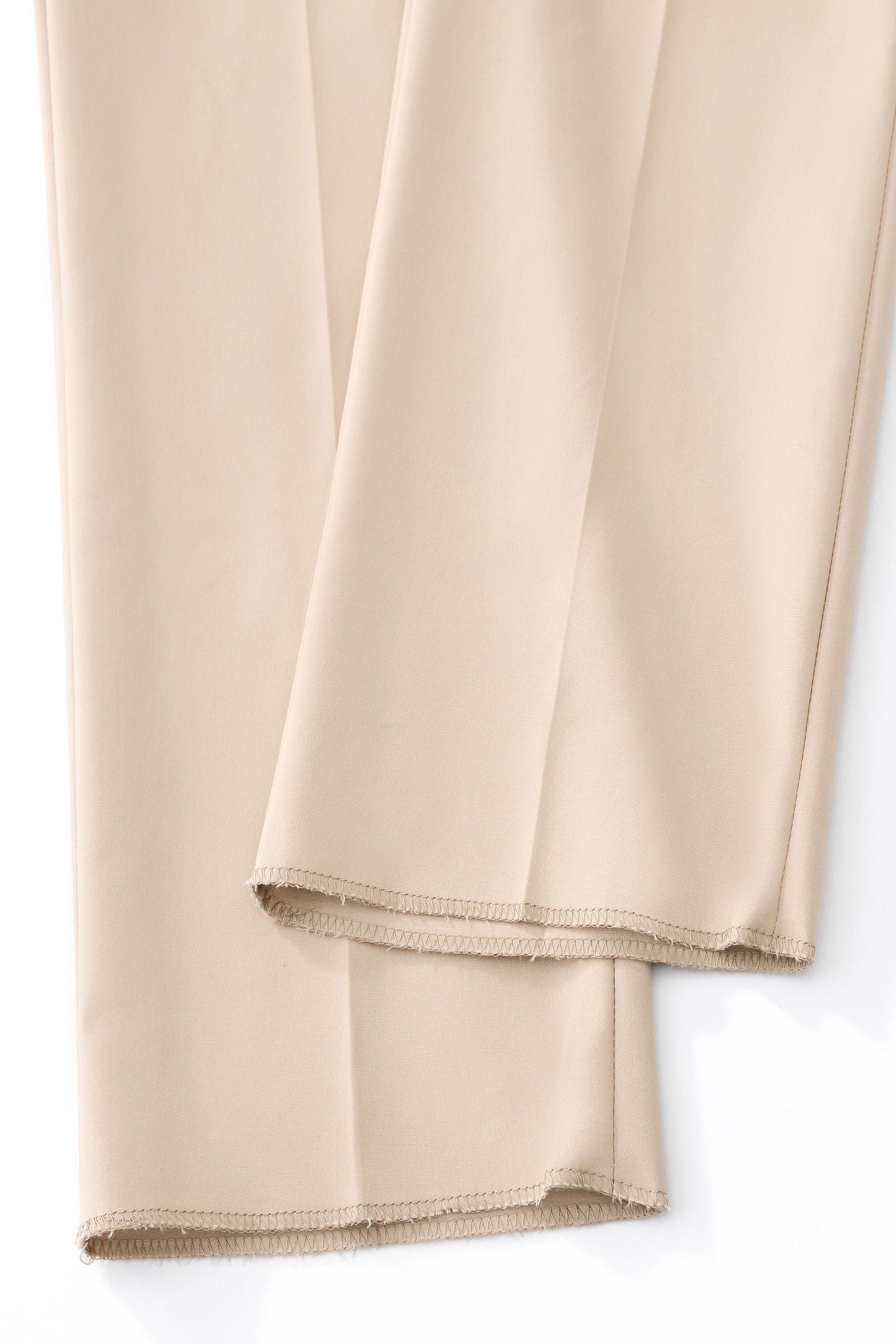 ESSENCE SIGNATURE SUIT KHAKI - Image 23