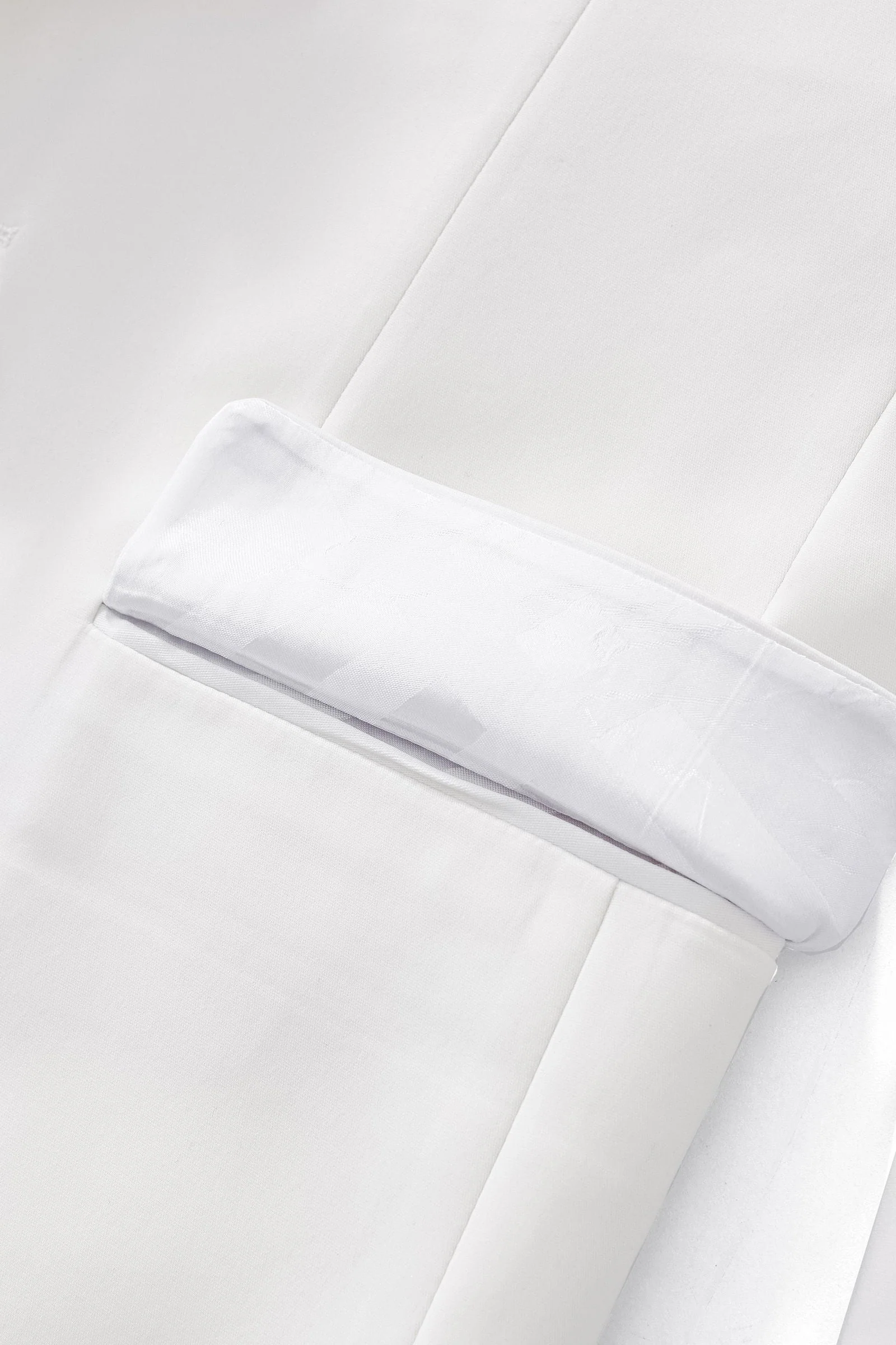 ESSENCE SIGNATURE SUIT WHITE - Image 11