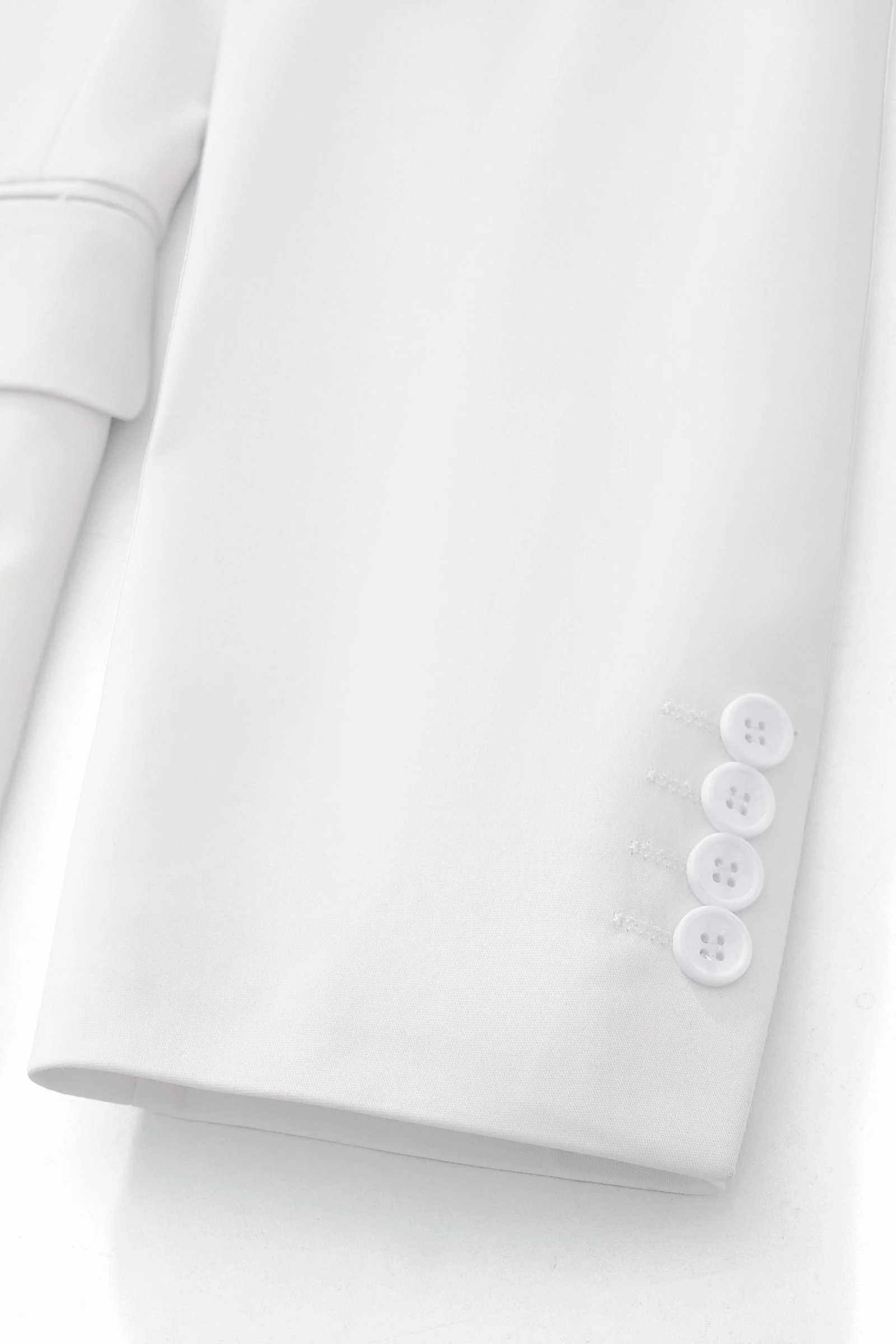 ESSENCE SIGNATURE SUIT WHITE - Image 12
