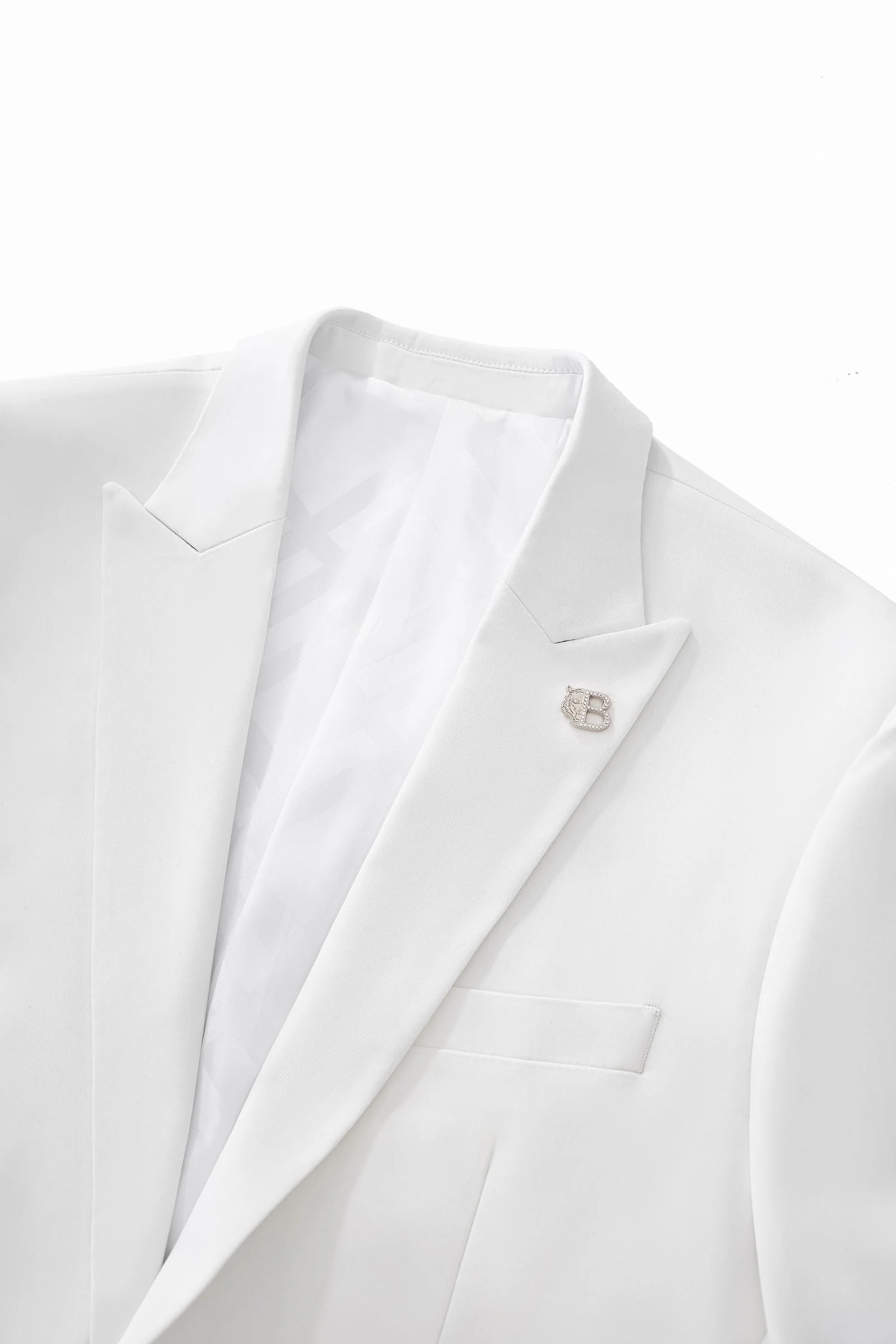 ESSENCE SIGNATURE SUIT WHITE - Image 4