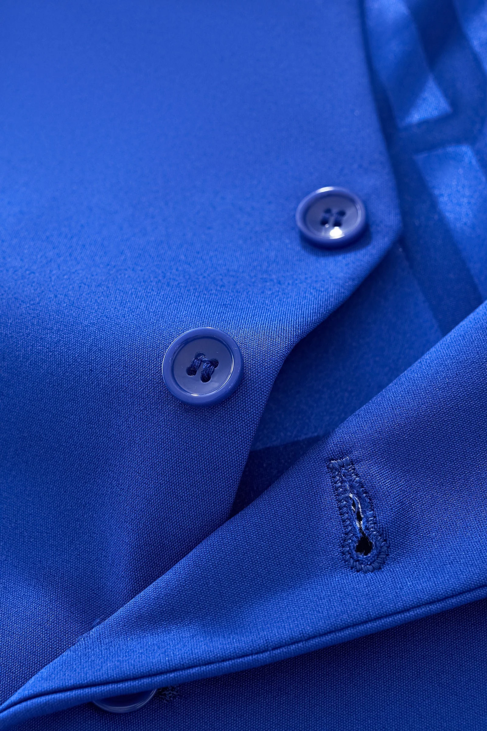 ESSENCE SIGNATURE VEST ROYAL - Image 5