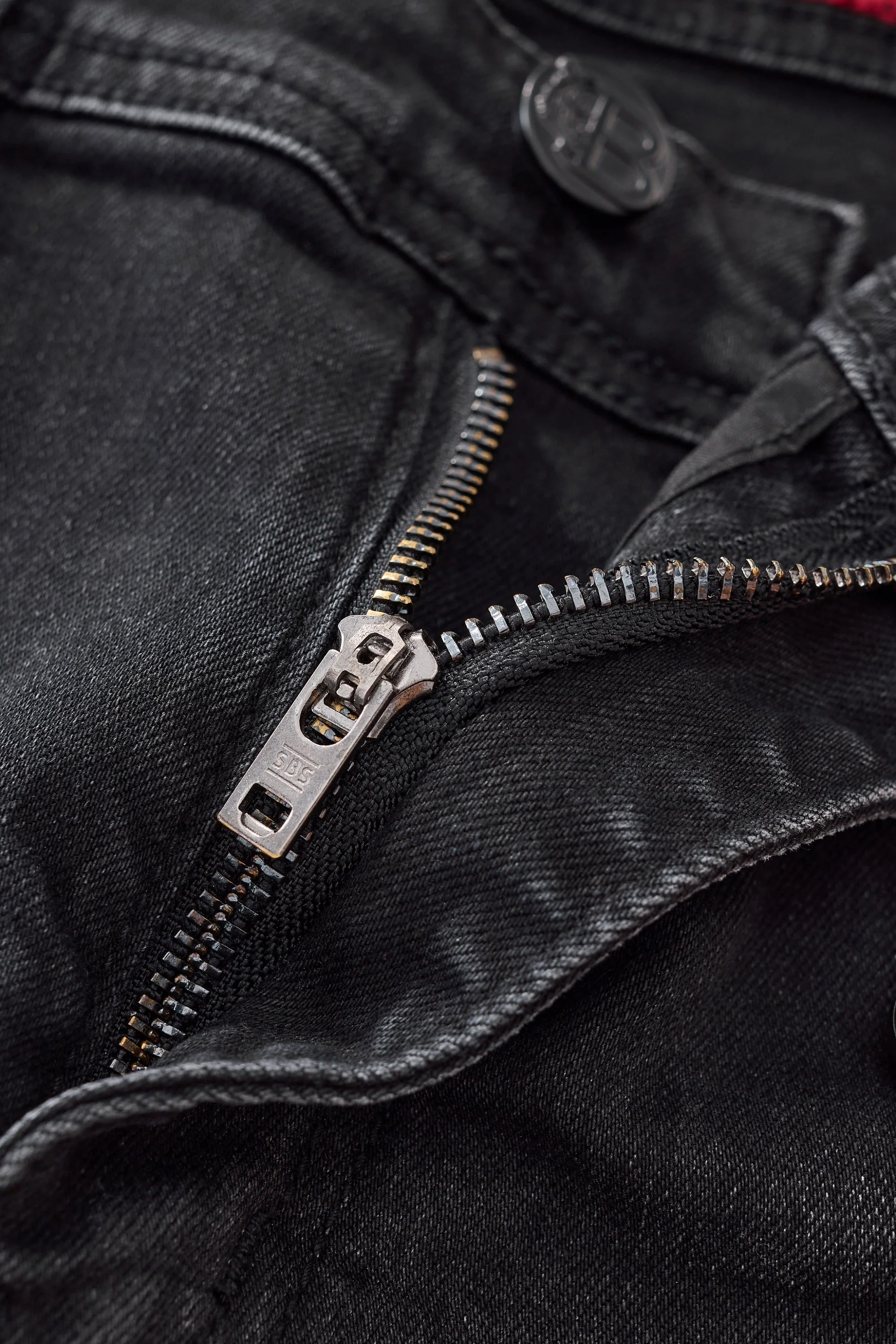 Faded Edge Straight-Leg Denim BLACK - Image 4