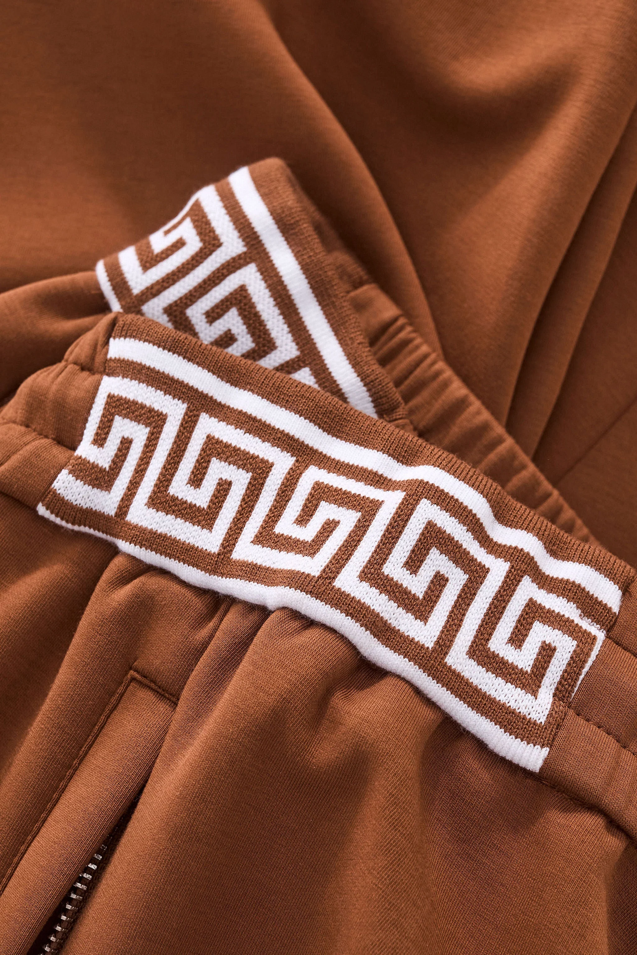 Imperial Trim Lounge Set BROWN - Image 12
