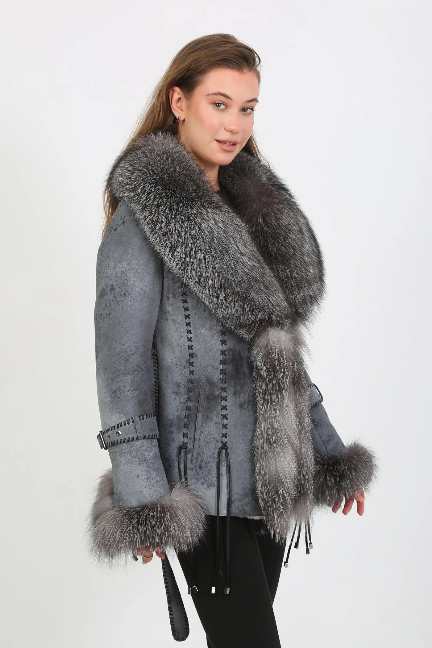 Kashani Grey Distressed Leather Jacket with Fox Fur Collar & Cuffs - Image 4