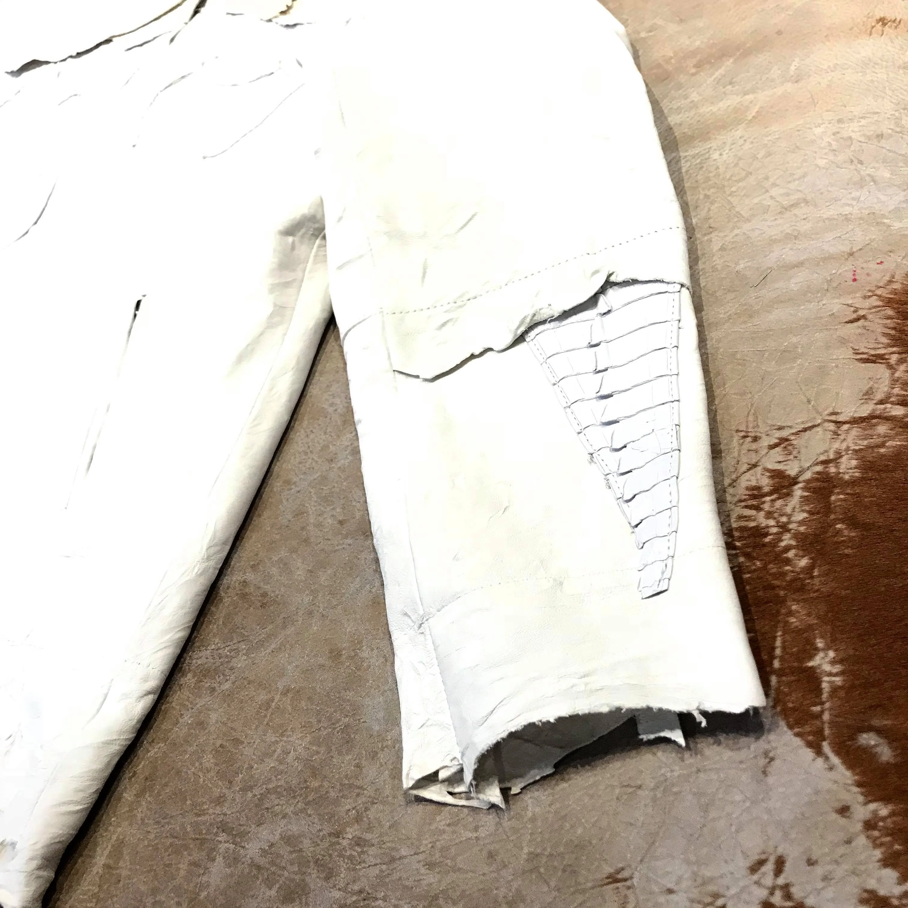 Kashani LUX White Raw Cut Alligator Lambskin Bomber Jacket - Image 6