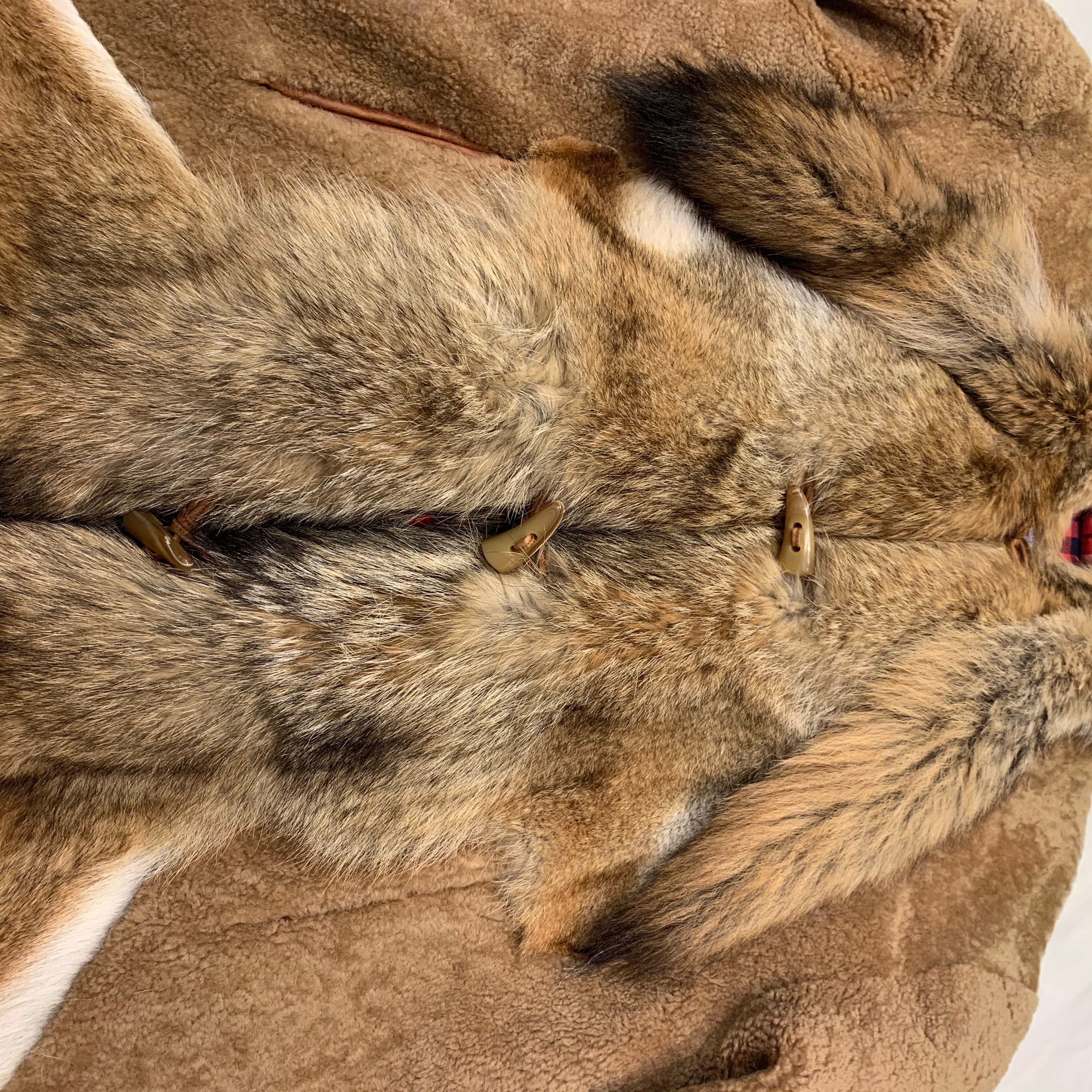Kashani Natural Coyote Tail Hooded Mouton Shearling - Image 5