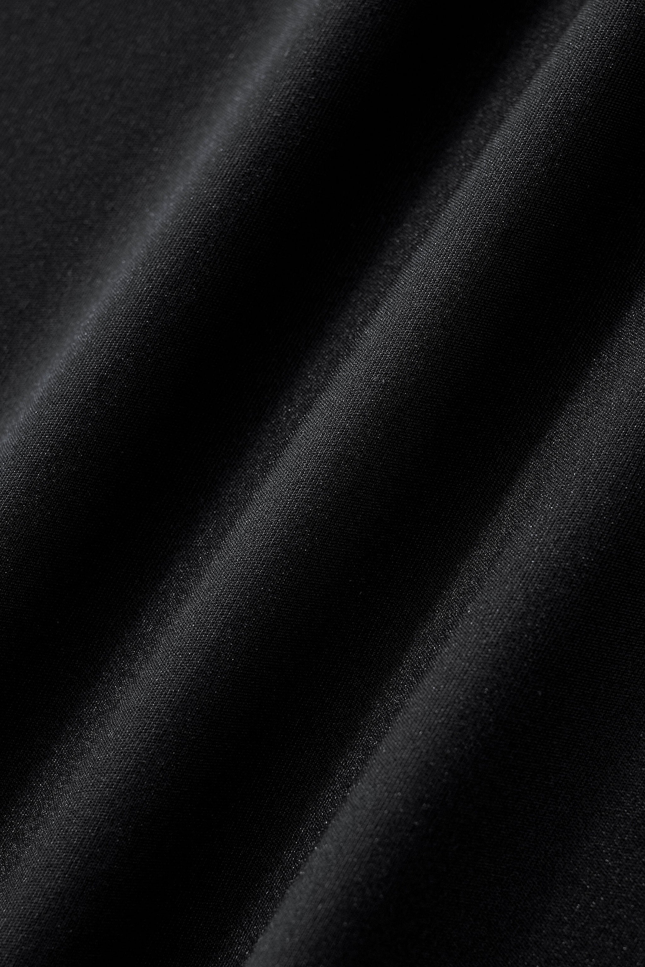 Lustre Trim Polo BLACK/SILVER - Image 10