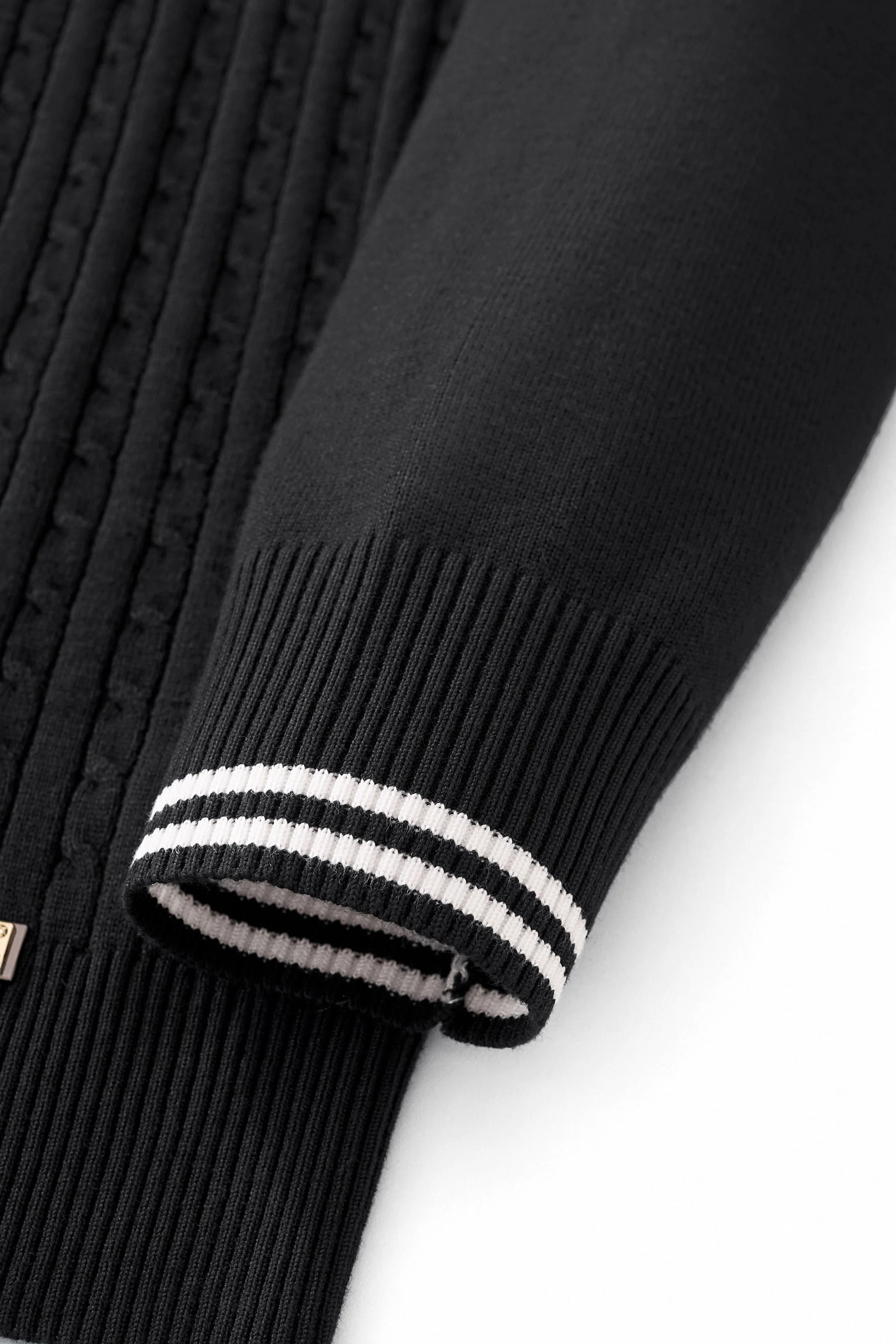 Marquee Cable Knit Cardigan LS BLACK - Image 6