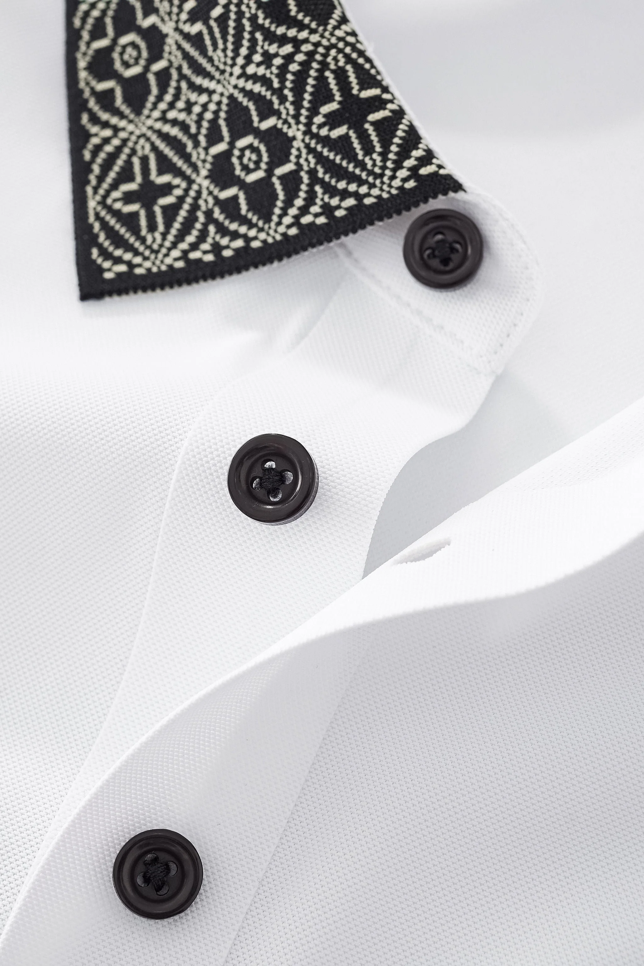 Pattern Trim Performance Polo – El Baron WHITE - Image 5