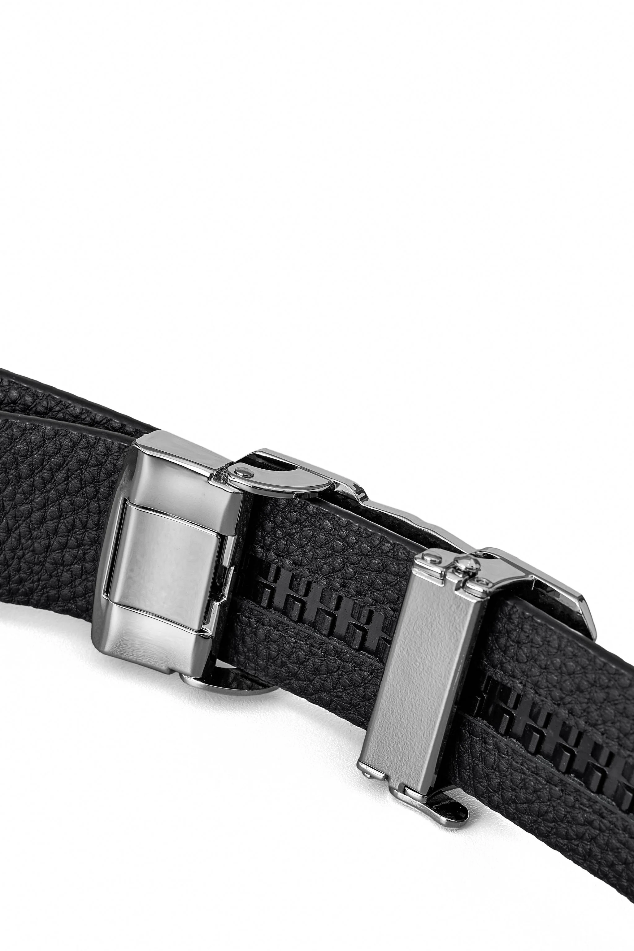 Pebbled Leather Lion Auto BKL Belt – Silver Ed. SILVER/BLACK - Image 5