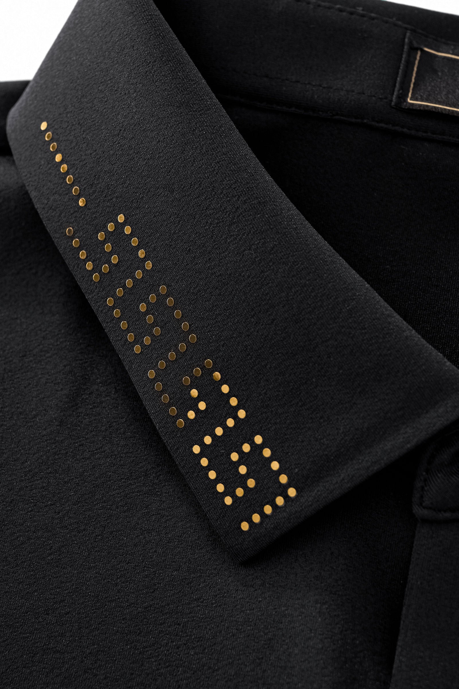 Perforated Collar Performance Polo – El Baron BLACK/GOLD - Image 7