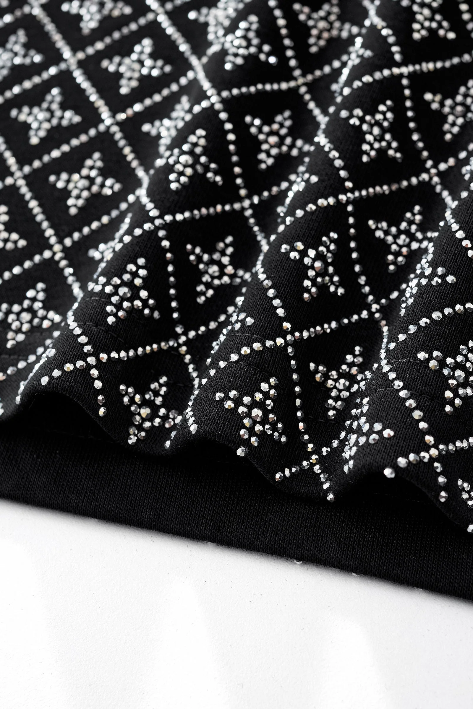 Radiant Grid Stone Short set – Century Penthouse BLACK/SILVER - Image 9