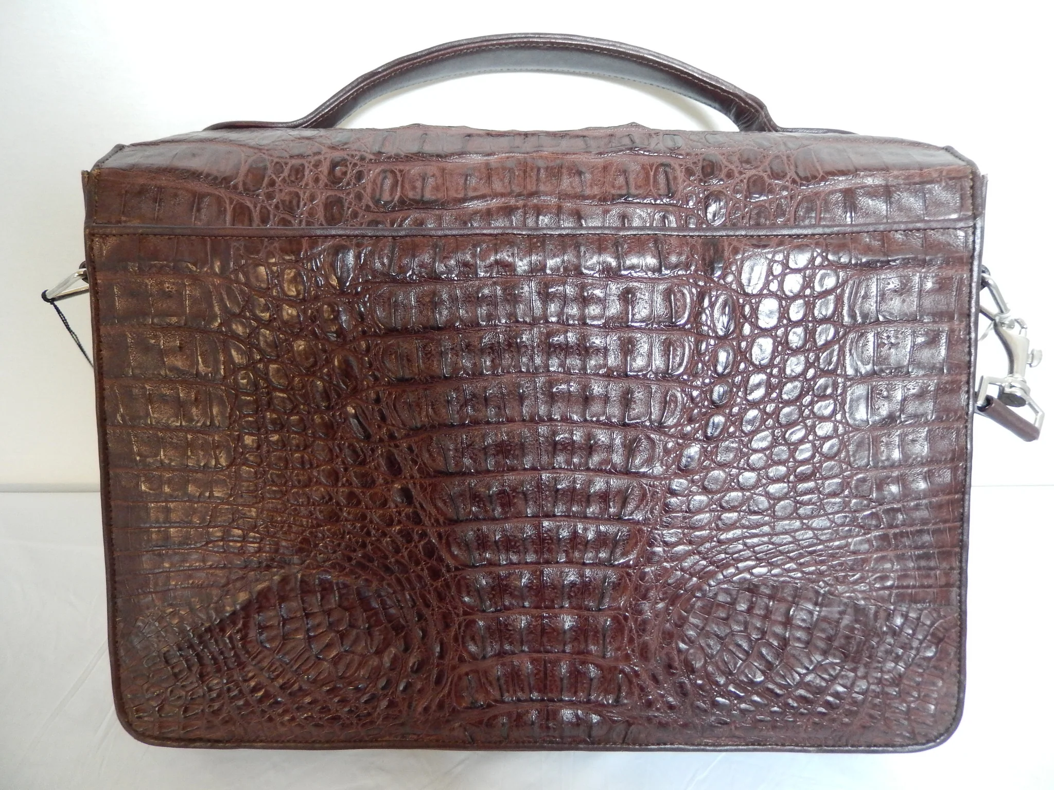 Safari Chocolate Alligator Snout Travel Bag - Image 4