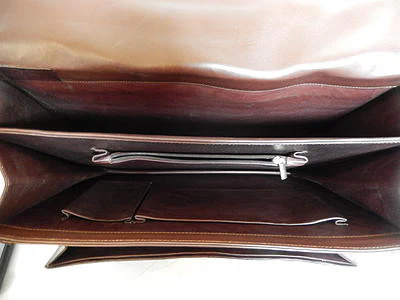 Safari Chocolate Alligator Snout Travel Bag - Image 7