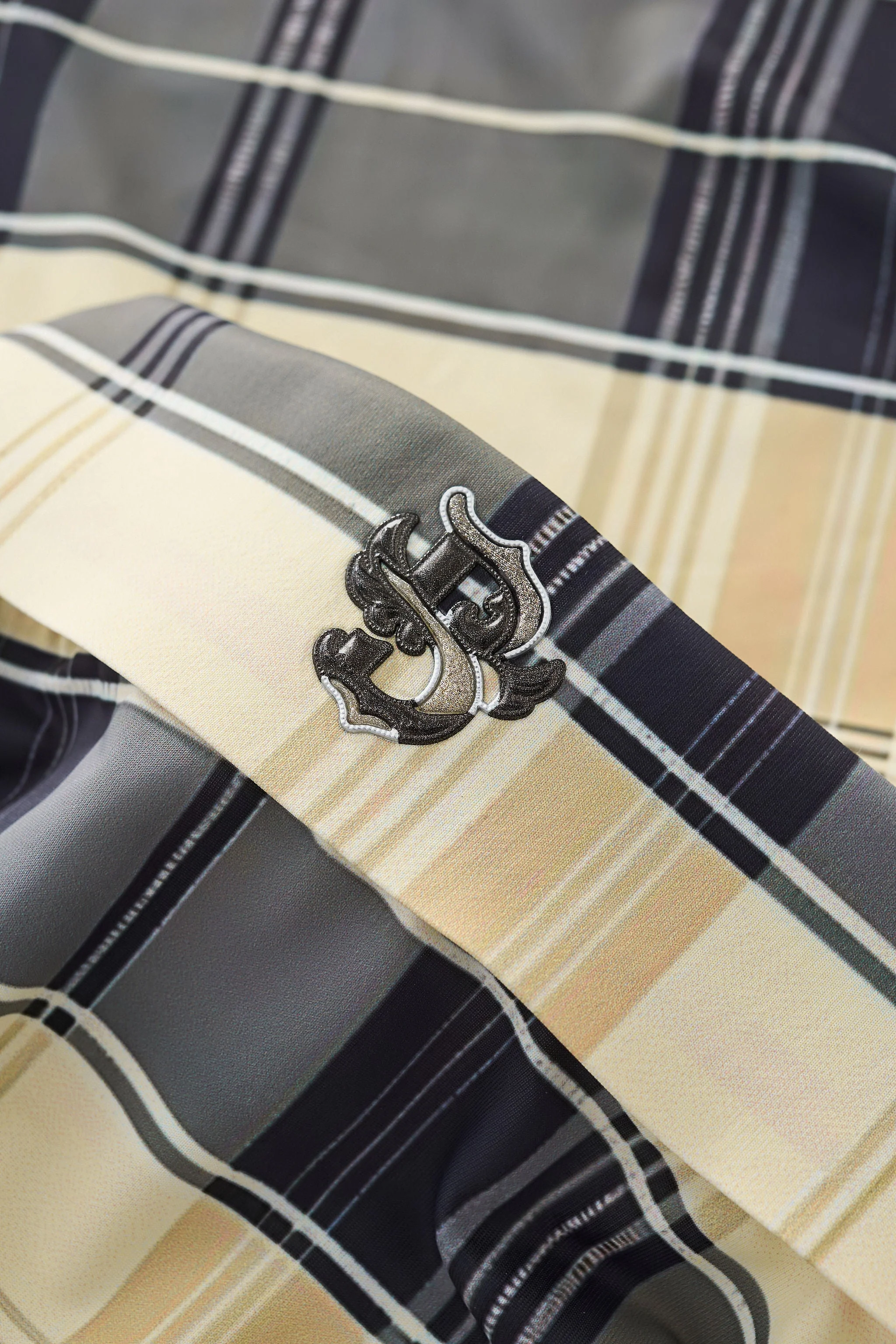 Seamless Classic Plaid Shirt – El Baron KHAKI - Image 5