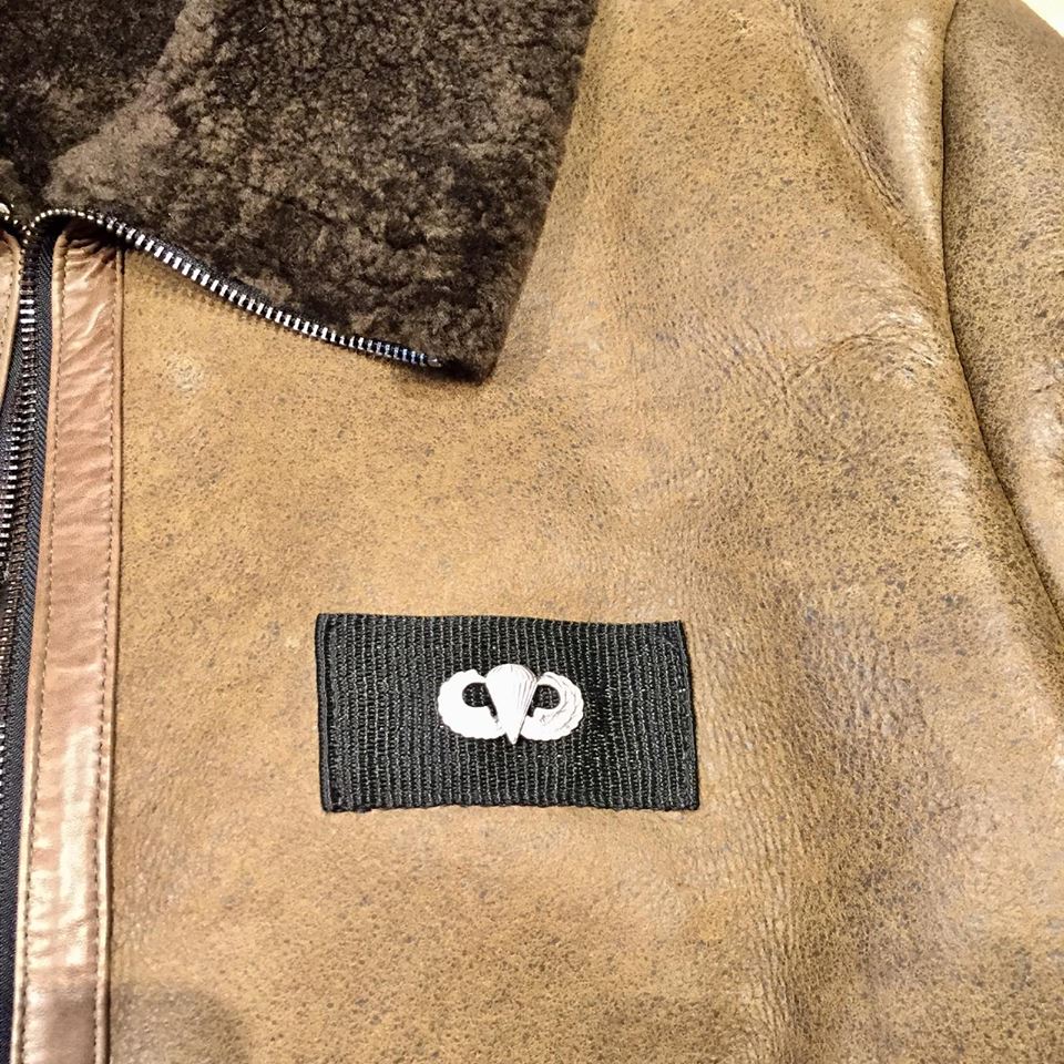 Kashani Shearling Army Green Bomber Jacket - Image 7