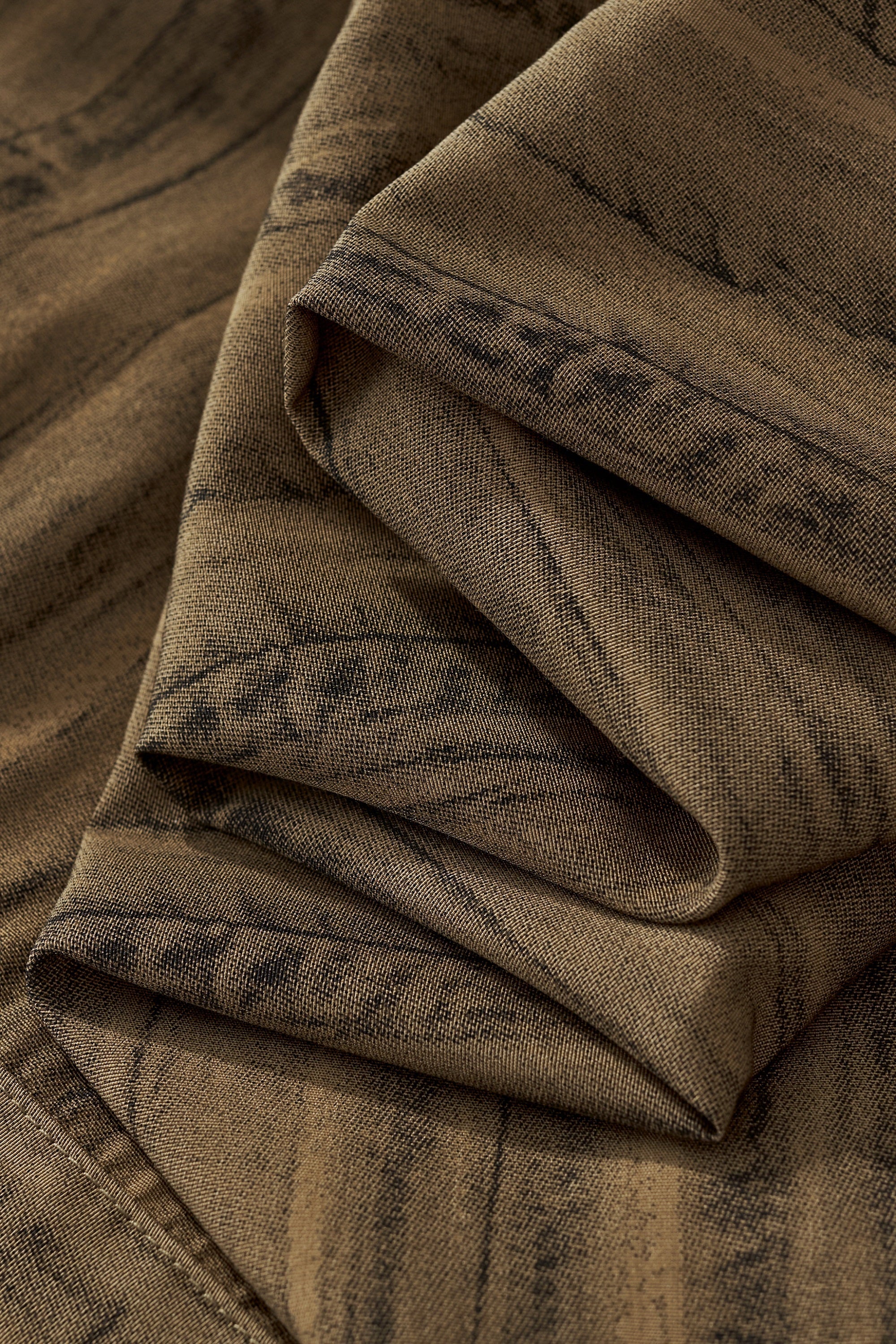 Strata Set – Printed Long Sleeve Shirt & Pant BROWN - Image 9