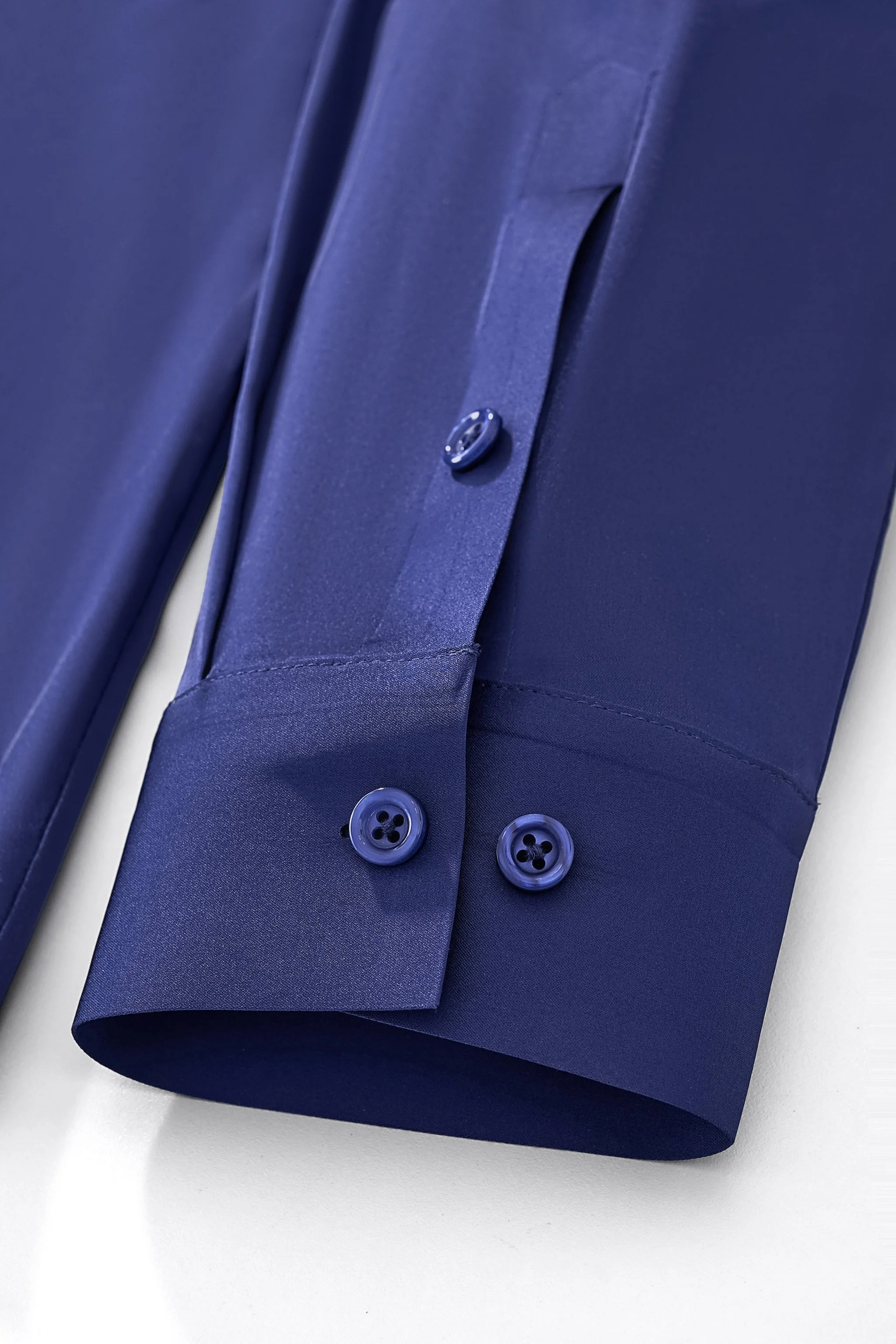 SIGNATURE SATIN STITCHLESS LS Shirt NAVY - Image 8