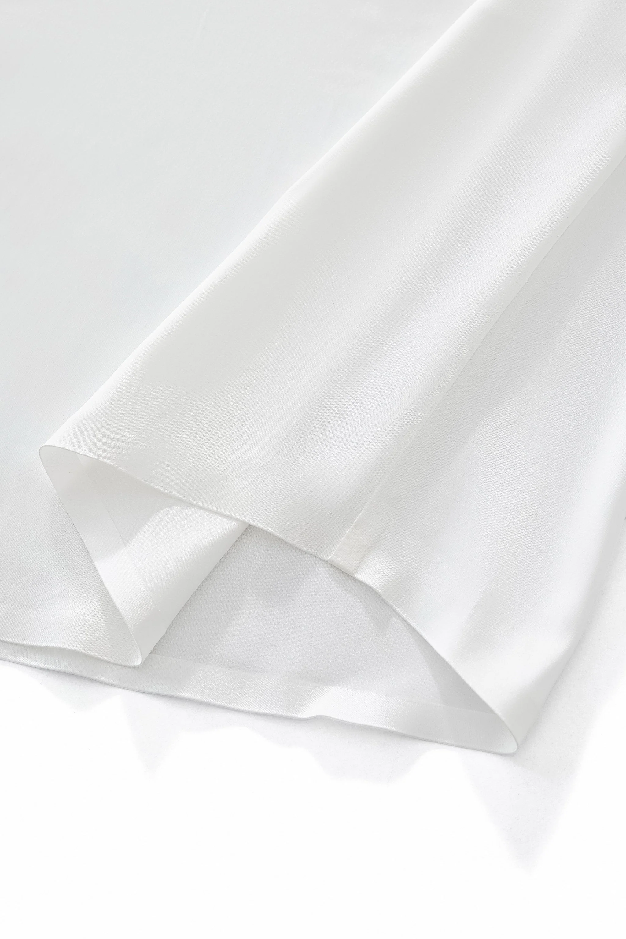 SIGNATURE SATIN STITCHLESS LS Shirt WHITE - Image 9